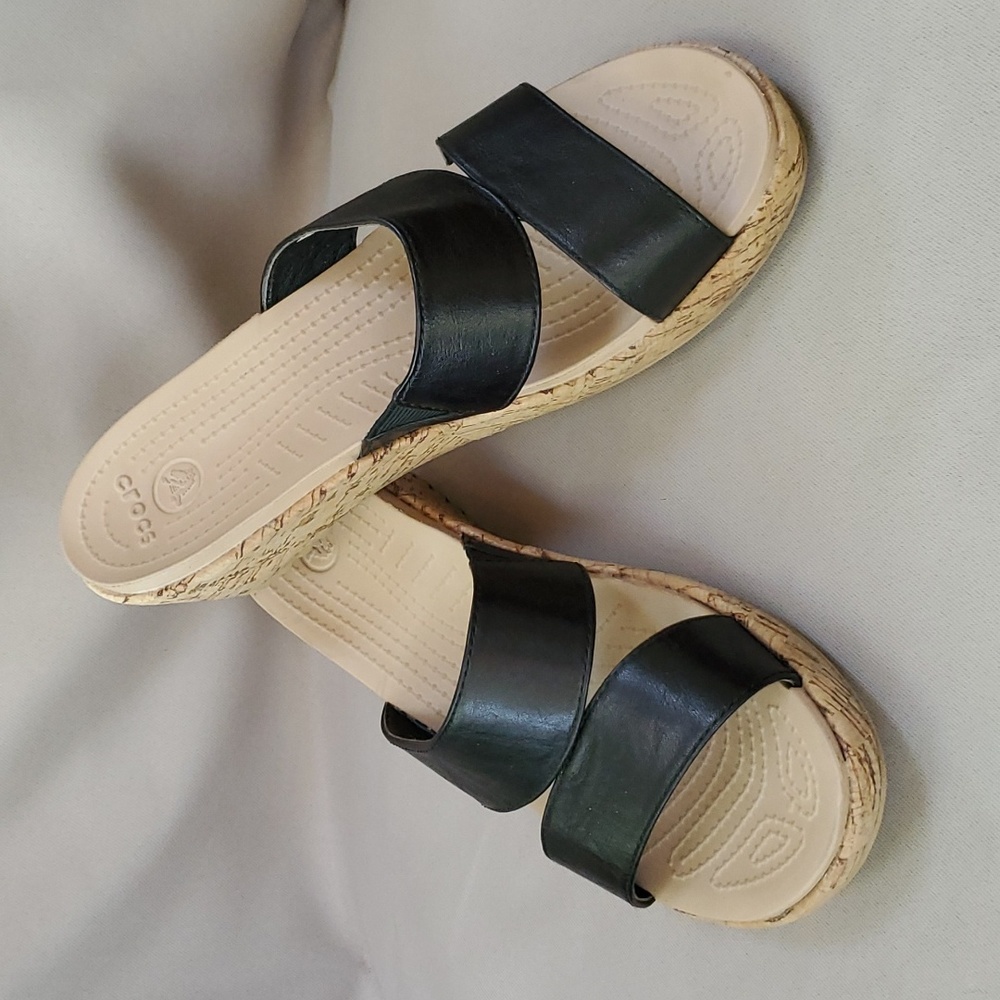 Crocs Womens A-Leigh Two Strap Black Leather Mini Wedge Cork Sandals Size 8